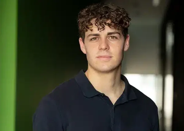 Andreas.jpg Andreas.jpg